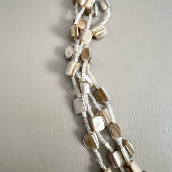 Large 🐚 Abalone Pendant 3 Strand Necklace - Picture 10 of 10